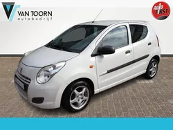 Wit, metallic lak Gebruikt 2014 Suzuki Alto Comfort Hatchback | € 4.948 (Eerlijke prijs)