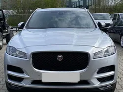 Grijs Gebruikt 2016 Jaguar F-Pace SUV | € 18.500 (Eerlijke prijs)