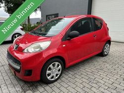 Rood Gebruikt 2009 Peugeot 107 Hatchback | € 999 (Super prijs)