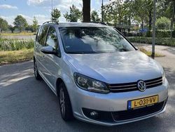 Grijs Gebruikt 2011 VW Touran Highline MPV | € 5.500 (Super prijs)