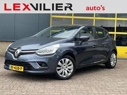 Grijs, metallic lak Gebruikt 2017 Renault Clio IV Intens Hatchback | € 9.500 (Eerlijke prijs)