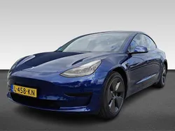 Blauw Gebruikt 2021 Tesla Model 3 Standard Range Sedan | € 19.930 (Eerlijke prijs)