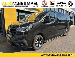 Zwart metallic Nieuw 2024 Renault Trafic Luxe Van | € 45.940