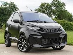 Zwart Nieuw 2024 Aixam City Hatchback | € 19.950