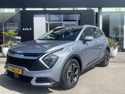 Grijs, metallic lak Gebruikt 2023 Kia Sportage GT-Line SUV | € 37.950 (Eerlijke prijs)