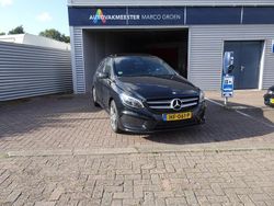 Zwart Gebruikt 2015 Mercedes B180 Ambition MPV | € 15.950 (Iets duurder)