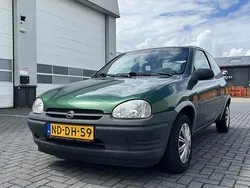Groen Gebruikt 1995 Opel Corsa Swing Hatchback | € 1.250