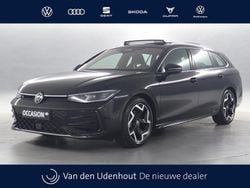Zwart Gebruikt 2024 VW Passat Business Stationwagen | € 44.190 (Duur)