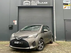 Grijs Gebruikt 2016 Toyota Yaris Trend Hatchback | € 10.994 (Eerlijke prijs)