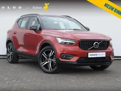 Rood Gebruikt 2022 Volvo XC40 R-Design SUV | € 36.840 (Eerlijke prijs)