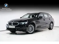 Zwart Gebruikt 2023 BMW 318 Shadowline Stationwagen | € 35.495 (Goede deal)