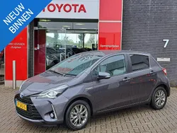 Grijs Gebruikt 2019 Toyota Yaris Hybrid Hatchback | € 17.400 (Goede deal)