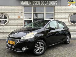 Zwart Gebruikt 2013 Peugeot 208 Envy Hatchback | € 4.995 (Goede deal)