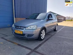 Grijs Gebruikt 2005 Opel Corsa Hatchback | € 1.395 (Eerlijke prijs)