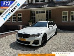 Wit Gebruikt 2021 BMW 330e Executive Stationwagen | € 36.500 (Eerlijke prijs)