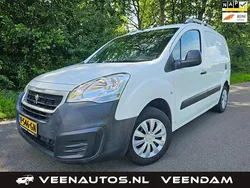 Wit Gebruikt 2017 Peugeot Partner MPV | € 4.995 (Eerlijke prijs)