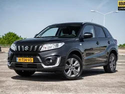 Zwart Gebruikt 2020 Suzuki Vitara SUV | € 18.435 (Eerlijke prijs)