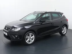 Zwart, metallic lak Gebruikt 2021 Seat Arona Business SUV | € 18.940 (Iets duurder)