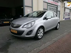 Grijs, metallic lak Gebruikt 2014 Opel Corsa Stationwagen | € 5.495 (Eerlijke prijs)