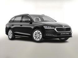 Zwart Gebruikt 2023 Skoda Octavia Style Stationwagen | € 34.823 (Duur)