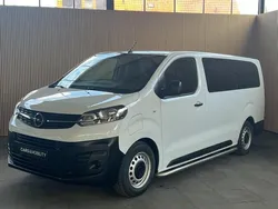 Wit Gebruikt 2022 Opel Vivaro-e Combi Van | € 35.950