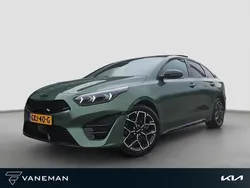 Groen Gebruikt 2024 Kia ProCeed GT-Line Hatchback | € 36.935 (Eerlijke prijs)