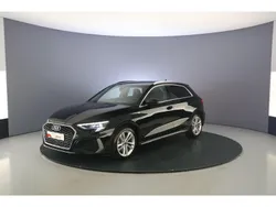 Mythoszwart metallic Gebruikt 2024 Audi A3 Sportback e-tron Advanced Sedan | € 36.900