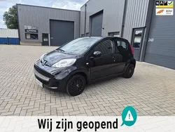 Zwart Gebruikt 2010 Peugeot 107 Hatchback | € 2.750 (Eerlijke prijs)