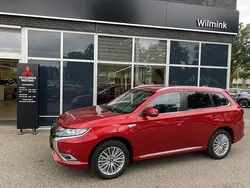 Rood Gebruikt 2020 Mitsubishi Outlander Intense SUV | € 23.900 (Eerlijke prijs)