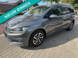Grijs Gebruikt 2019 VW Touran Comfortline MPV | € 20.888 (Eerlijke prijs)