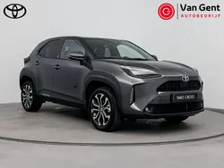 Grijs Gebruikt 2023 Toyota Yaris Cross SUV | € 29.499 (Eerlijke prijs)