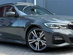 Grijs Gebruikt 2021 BMW 320 Executive Stationwagen | € 32.740 (Iets duurder)