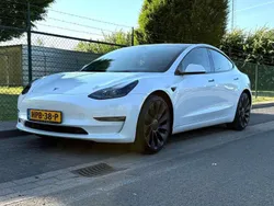 Wit Gebruikt 2022 Tesla Model 3 Performance Sedan | € 32.495 (Goede deal)
