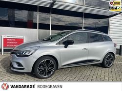 Grijs (metallic) Gebruikt 2017 Renault Clio GrandTour Bose Edition Stationwagen | € 12.450 (Eerlijke prijs)