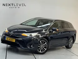 Grijs Gebruikt 2017 Toyota Avensis Skyview Edition Stationwagen | € 16.550 (Goede deal)