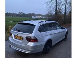 Grijs (metallic) Gebruikt 2006 BMW 325 Executive Stationwagen | € 4.650 (Goede deal)