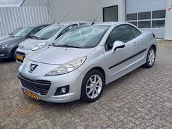 Grijs (metallic) Gebruikt 2012 Peugeot 207 CC Griffe Cabriolet | € 7.499 (Duur)