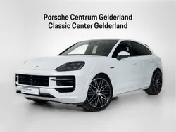Wit, metallic lak Gebruikt 2024 Porsche Cayenne SUV | € 124.900