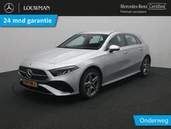 Hightechzilver (licht grijs metallic) Gebruikt 2024 Mercedes A250 AMG line Hatchback | € 35.950 (Eerlijke prijs)