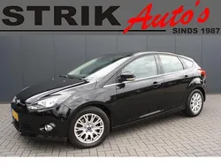 Zwart Gebruikt 2011 Ford Focus Titanium Hatchback | € 7.989 (Eerlijke prijs)