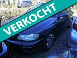 Blauw Gebruikt 2001 Opel Omega Elegance Sedan | € 695