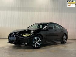 Zwart Gebruikt 2022 BMW i4 Shadowline Sedan | € 36.900 (Goede deal)