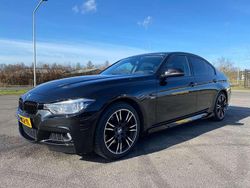 Zwart Gebruikt 2018 BMW 330 Sedan | € 20.500 (Super prijs)