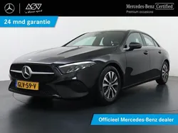 Zwart Gebruikt 2024 Mercedes A180 Edition Sedan | € 34.895 (Eerlijke prijs)