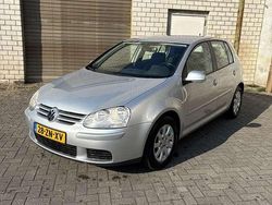 Grijs Gebruikt 2005 VW Golf IV Hatchback | € 2.495 (Eerlijke prijs)