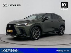Terrane khaki (groen metallic) Gebruikt 2024 Lexus NX450h+ Sport Line SUV | € 67.995 (Duur)