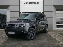 Grijs, metallic lak Nieuw 2025 Land Rover Defender SE Dynamic SUV | € 105.602 (Super prijs)
