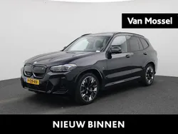 Zwart Gebruikt 2022 BMW iX3 Executive SUV | € 42.645 (Eerlijke prijs)