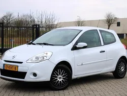 Wit Gebruikt 2009 Renault Clio II Hatchback | € 3.499 (Iets duurder)