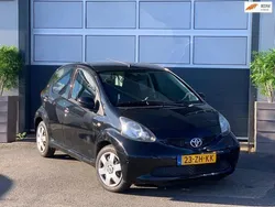 Zwart Gebruikt 2008 Toyota Aygo BlackLine Hatchback | € 1.999 (Eerlijke prijs)